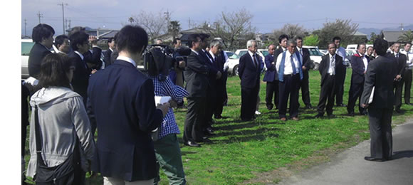 静岡新聞の記事